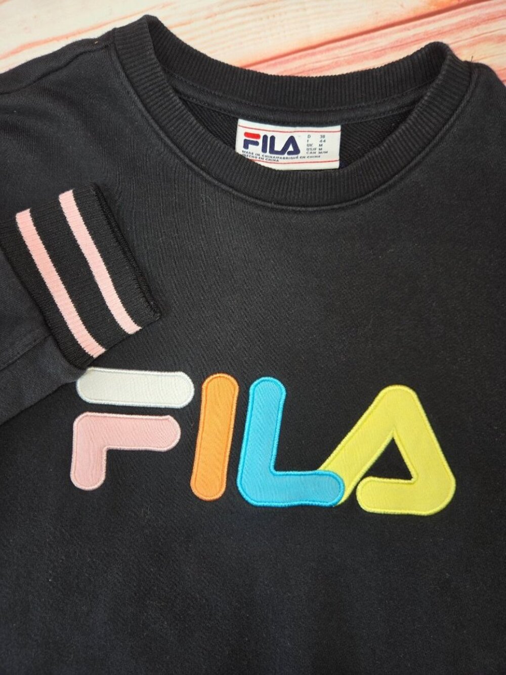 Fila Black Crewneck Sweatshirt Medium With Multicolor Logo & Pink Striped Cuffs